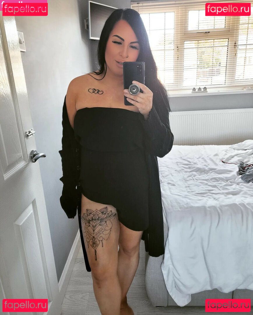Layla_UK Nude Onlyfans Photo 17