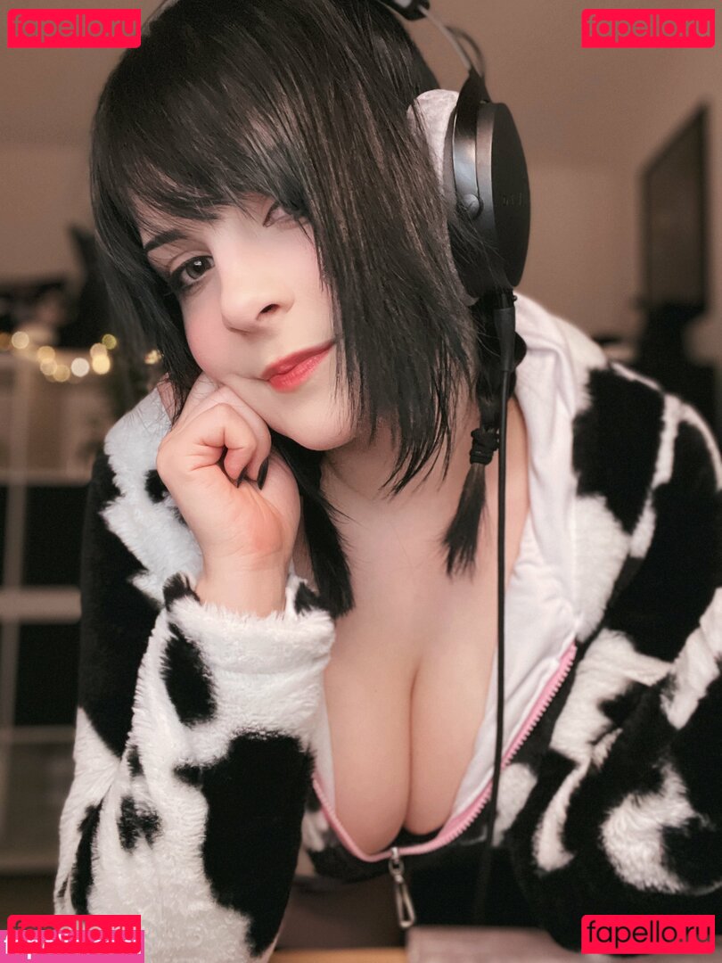 Hiso Neko Nude Onlyfans Photo 5