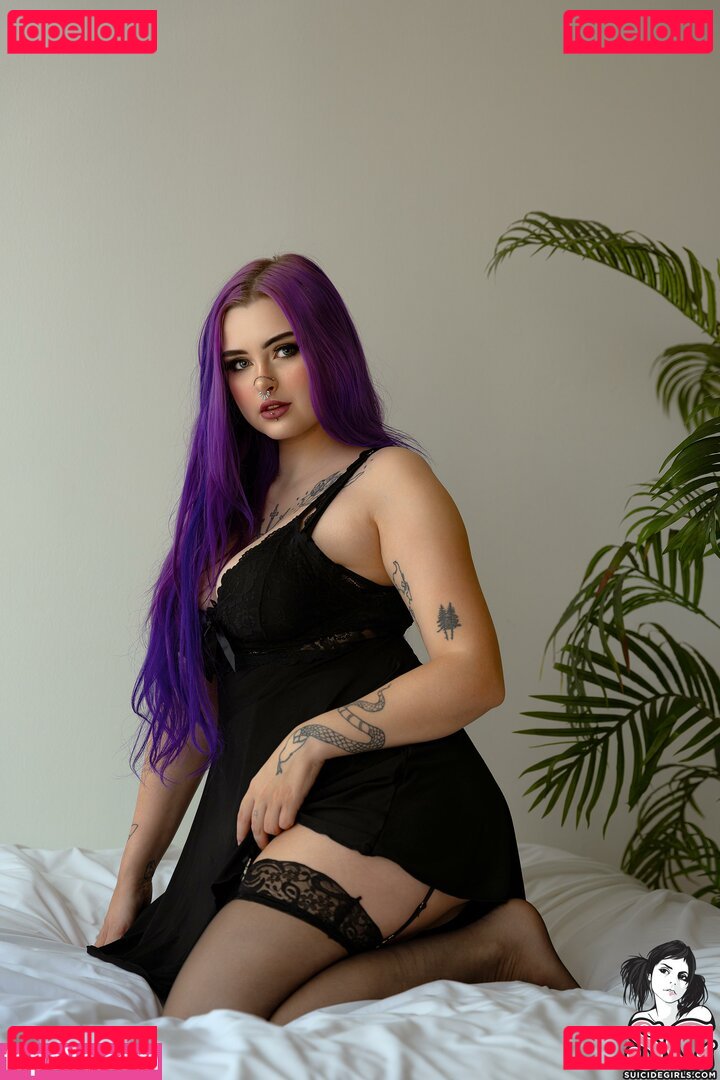 Lilacfables Nude Onlyfans Photo 41
