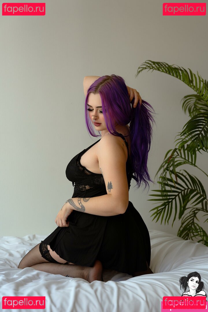 Lilacfables Nude Onlyfans Photo 40