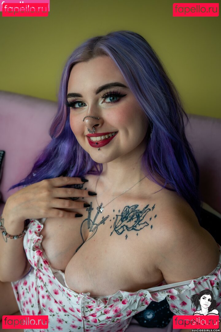 Lilacfables Nude Onlyfans Photo 11