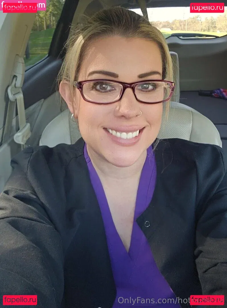 Hotnursefla Onlyfans Photo Gallery 