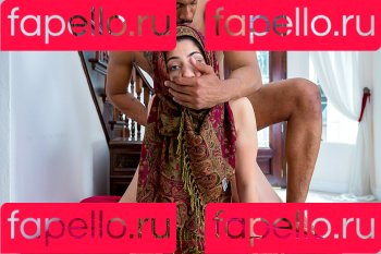 shebetripn Onlyfans Photo Gallery 