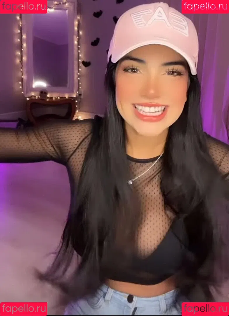 KamiCosplayer Onlyfans Photo Gallery 