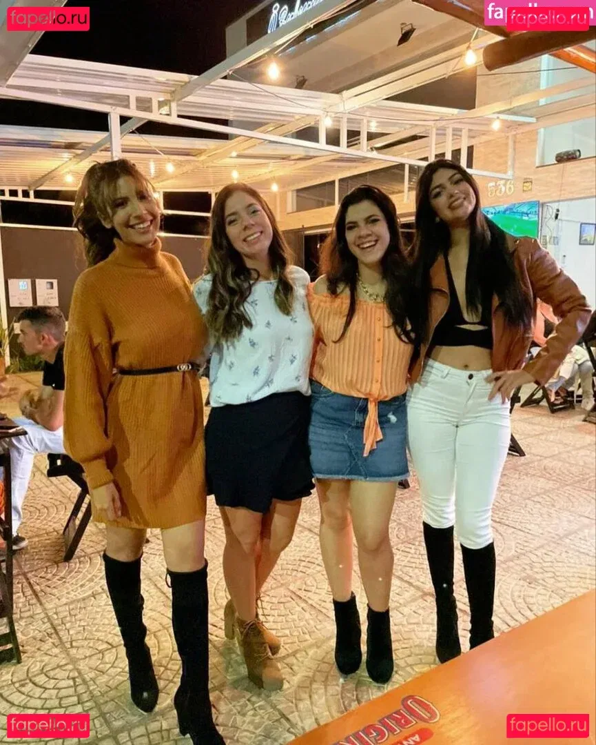 KamiCosplayer Onlyfans Photo Gallery 