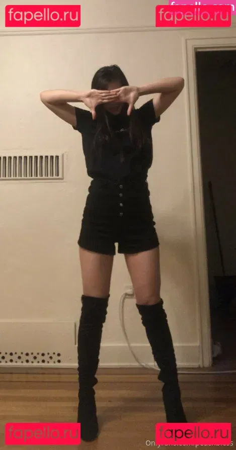 peachbloss Onlyfans Photo Gallery 