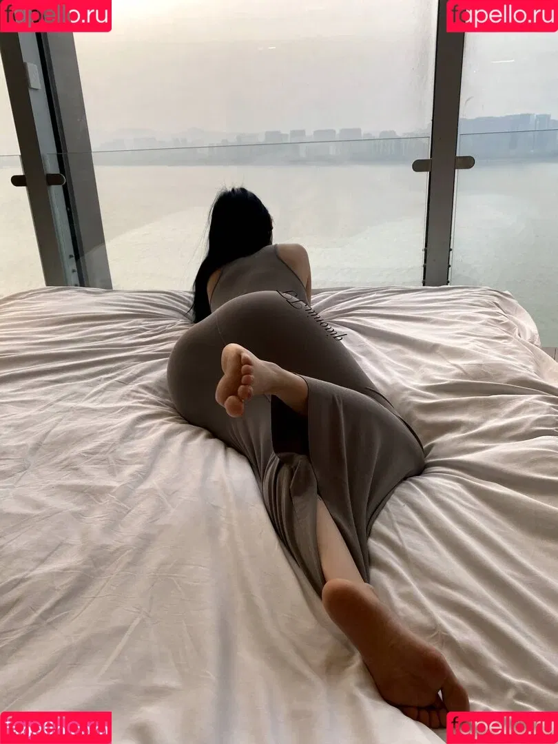 QianniuTT Onlyfans Photo Gallery 