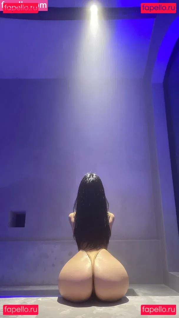 QianniuTT Onlyfans Photo Gallery 