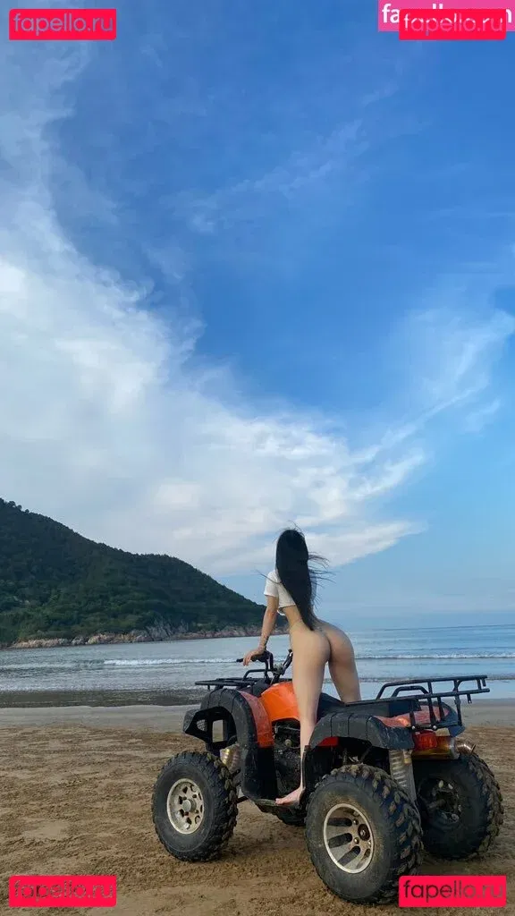 QianniuTT Onlyfans Photo Gallery 