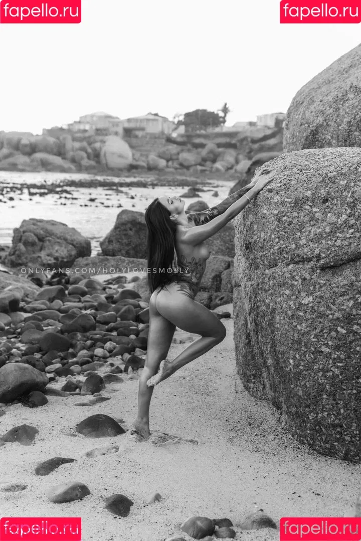 holylovesmolly Onlyfans Photo Gallery 