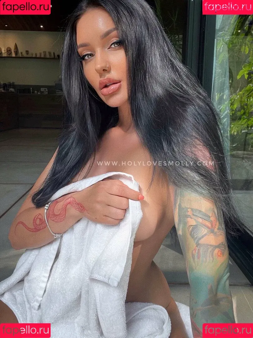 holylovesmolly Onlyfans Photo Gallery 