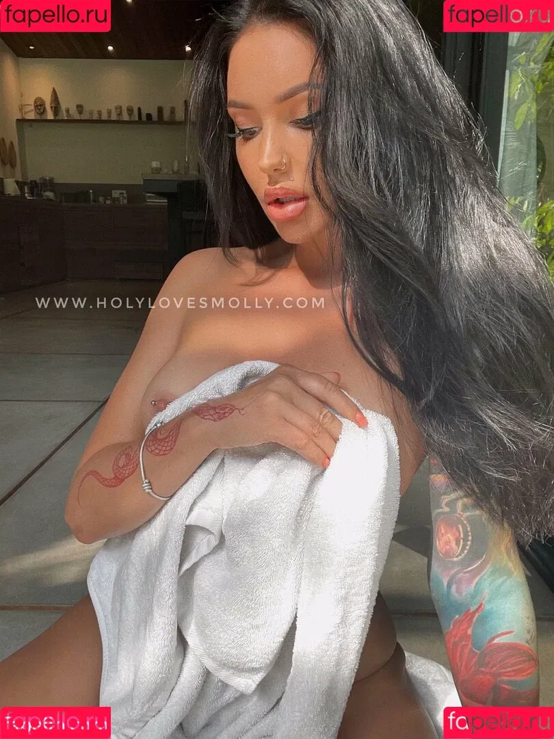 holylovesmolly Onlyfans Photo Gallery 