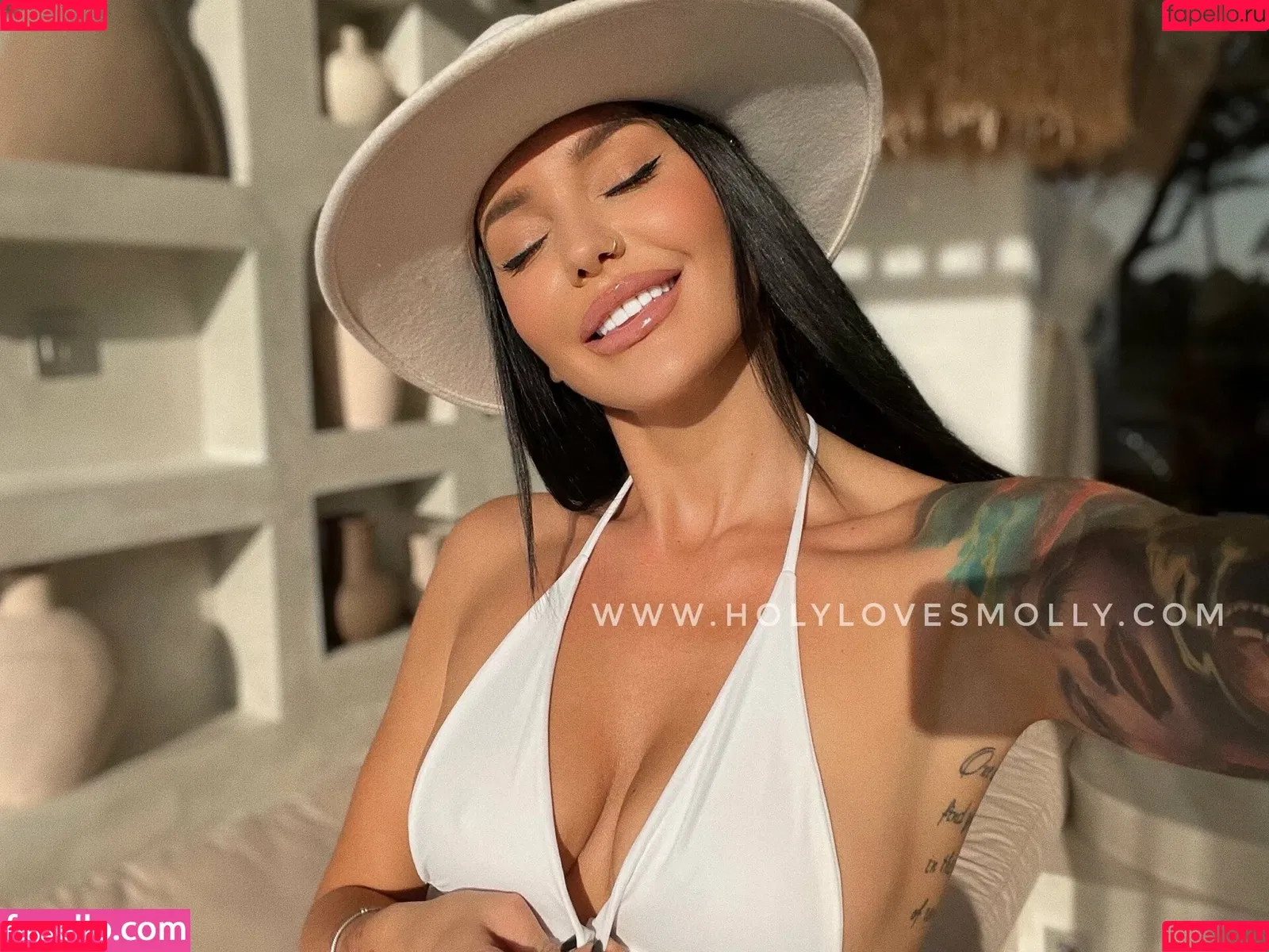 holylovesmolly Onlyfans Photo Gallery 