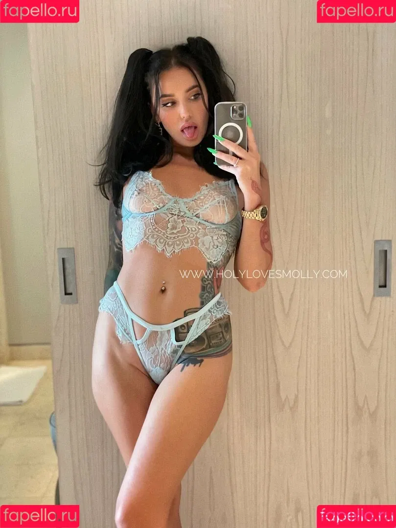holylovesmolly Onlyfans Photo Gallery 