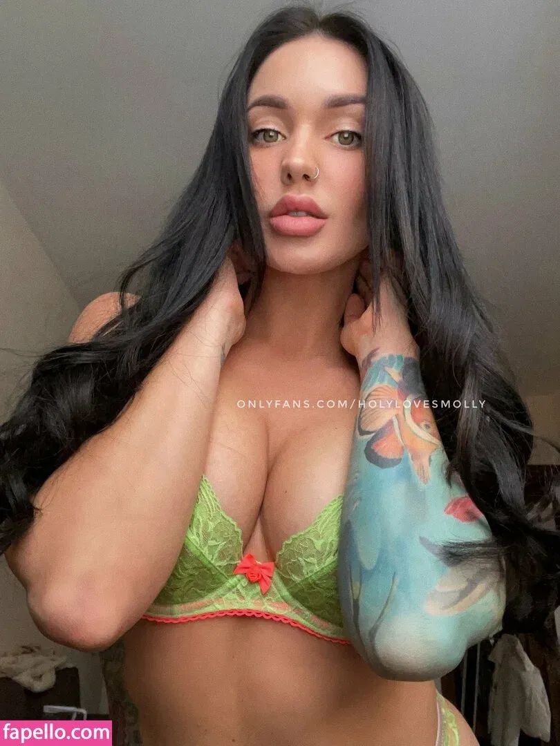 holylovesmolly Onlyfans Photo Gallery 