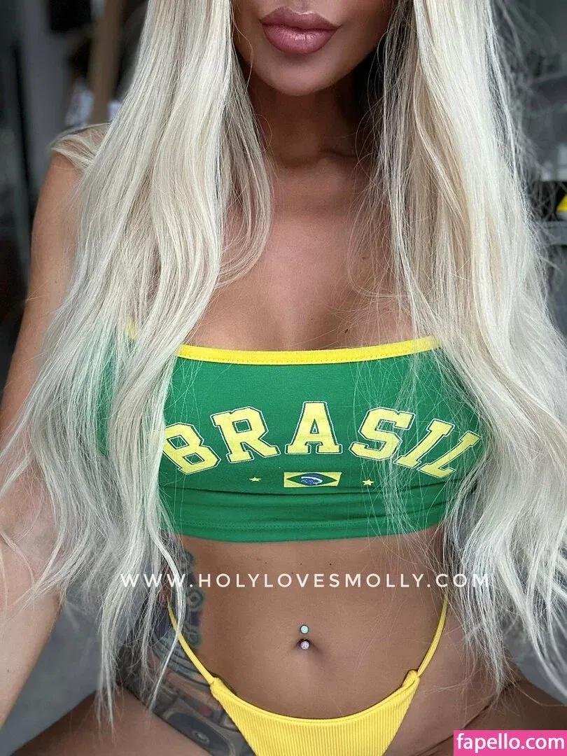 holylovesmolly Onlyfans Photo Gallery 