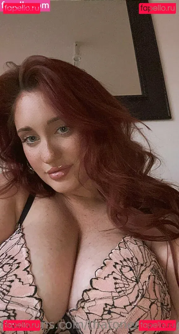 thatoneredhead0153 Onlyfans Photo Gallery 