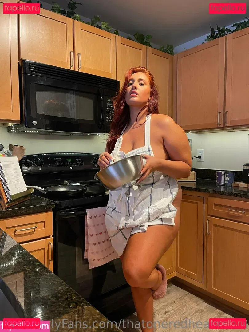 thatoneredhead0153 Onlyfans Photo Gallery 