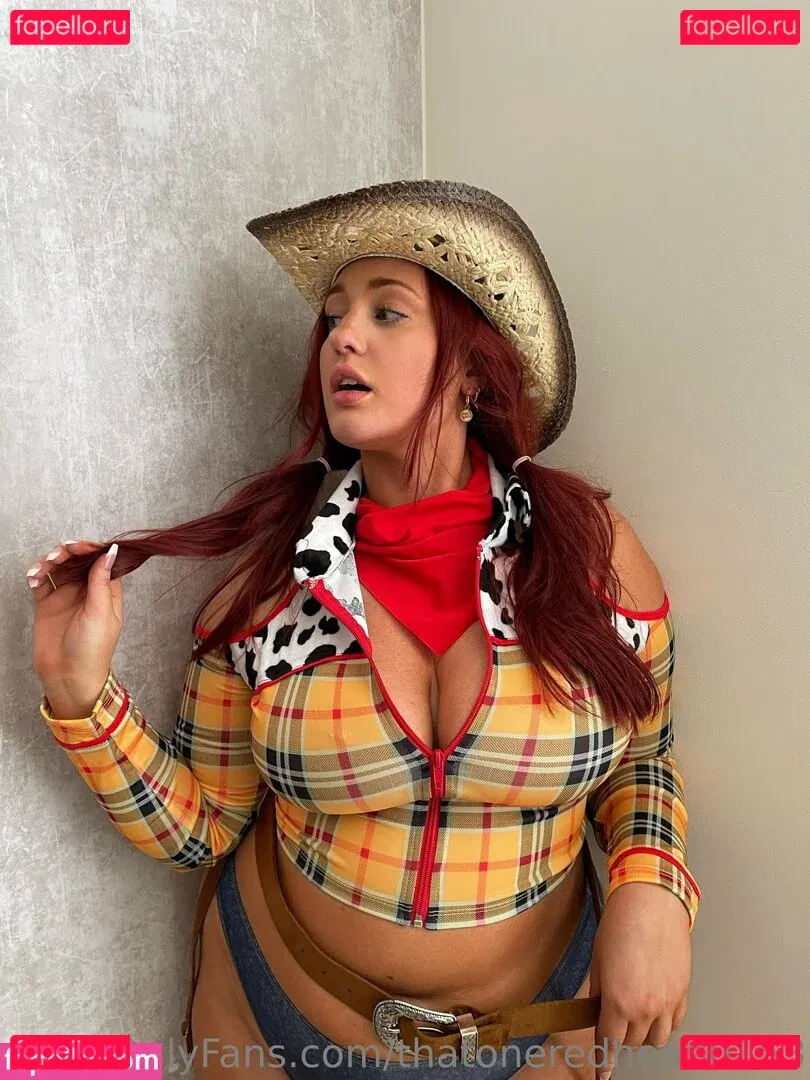 thatoneredhead0153 Onlyfans Photo Gallery 