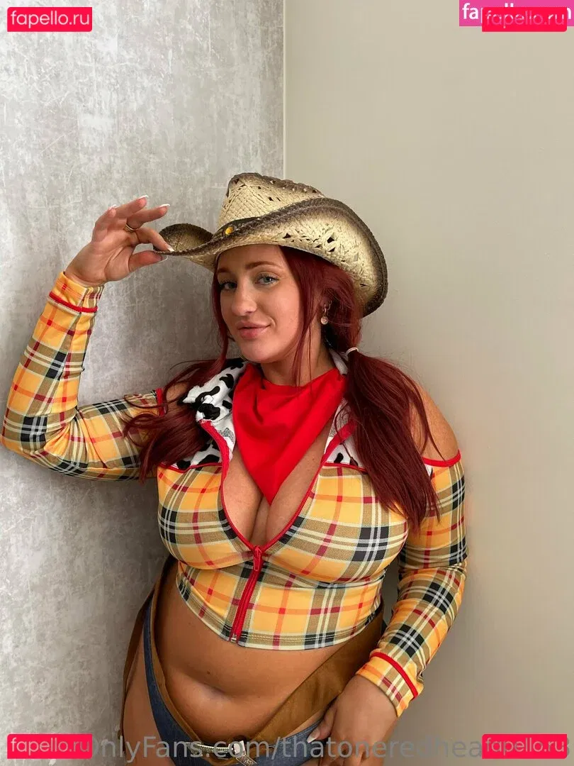 thatoneredhead0153 Onlyfans Photo Gallery 