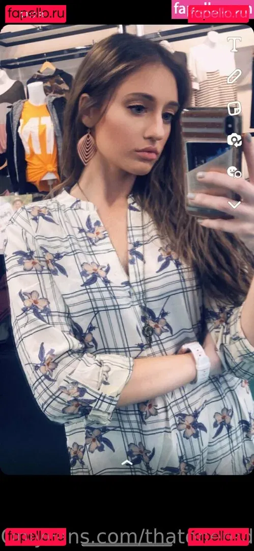 thatoneredhead0153 Onlyfans Photo Gallery 