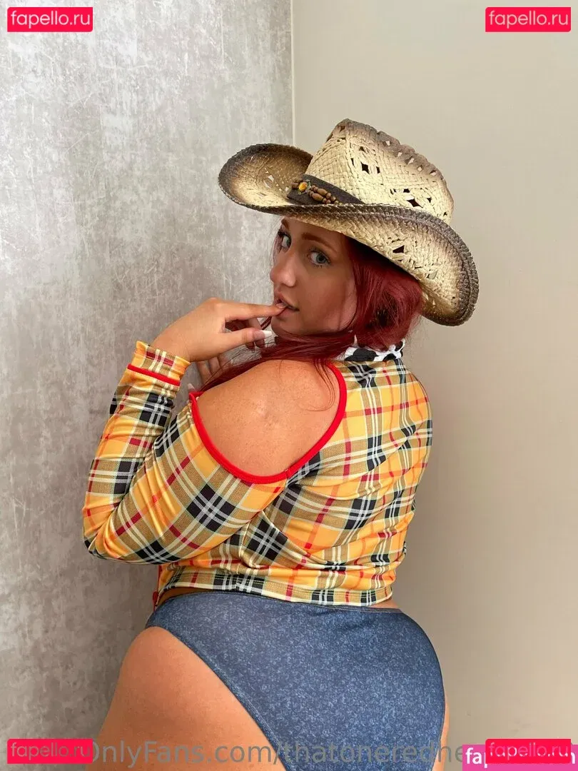 thatoneredhead0153 Onlyfans Photo Gallery 