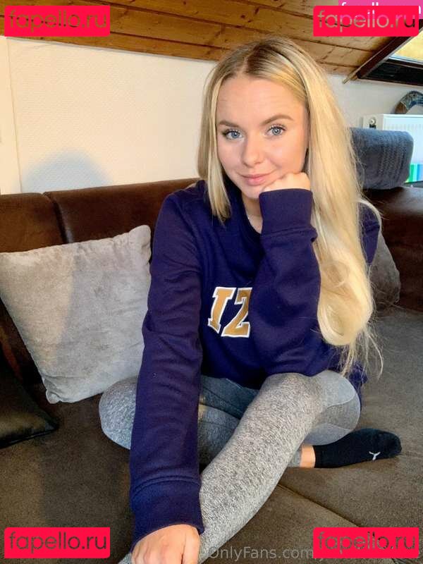 Jenni Blue Nude Onlyfans Photo 37