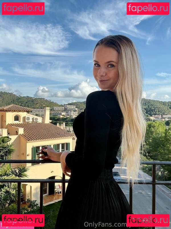 Jenni Blue Nude Onlyfans Photo 22