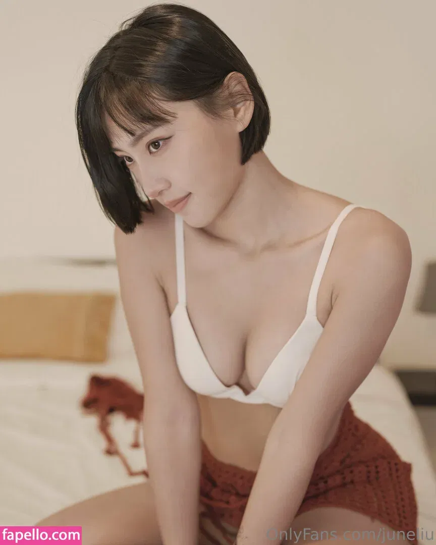 juneliu Onlyfans Photo Gallery 