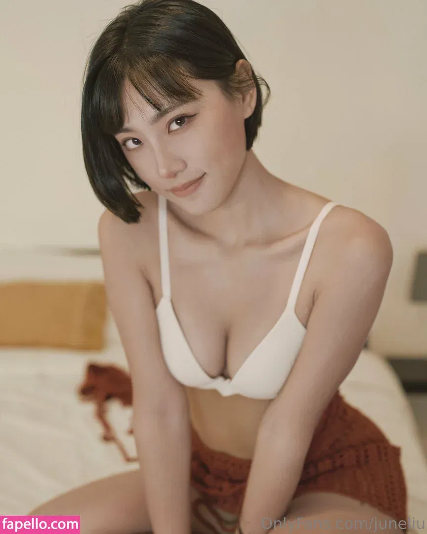 juneliu Onlyfans Photo Gallery 