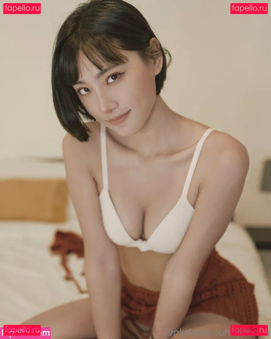 juneliu Onlyfans Photo Gallery 