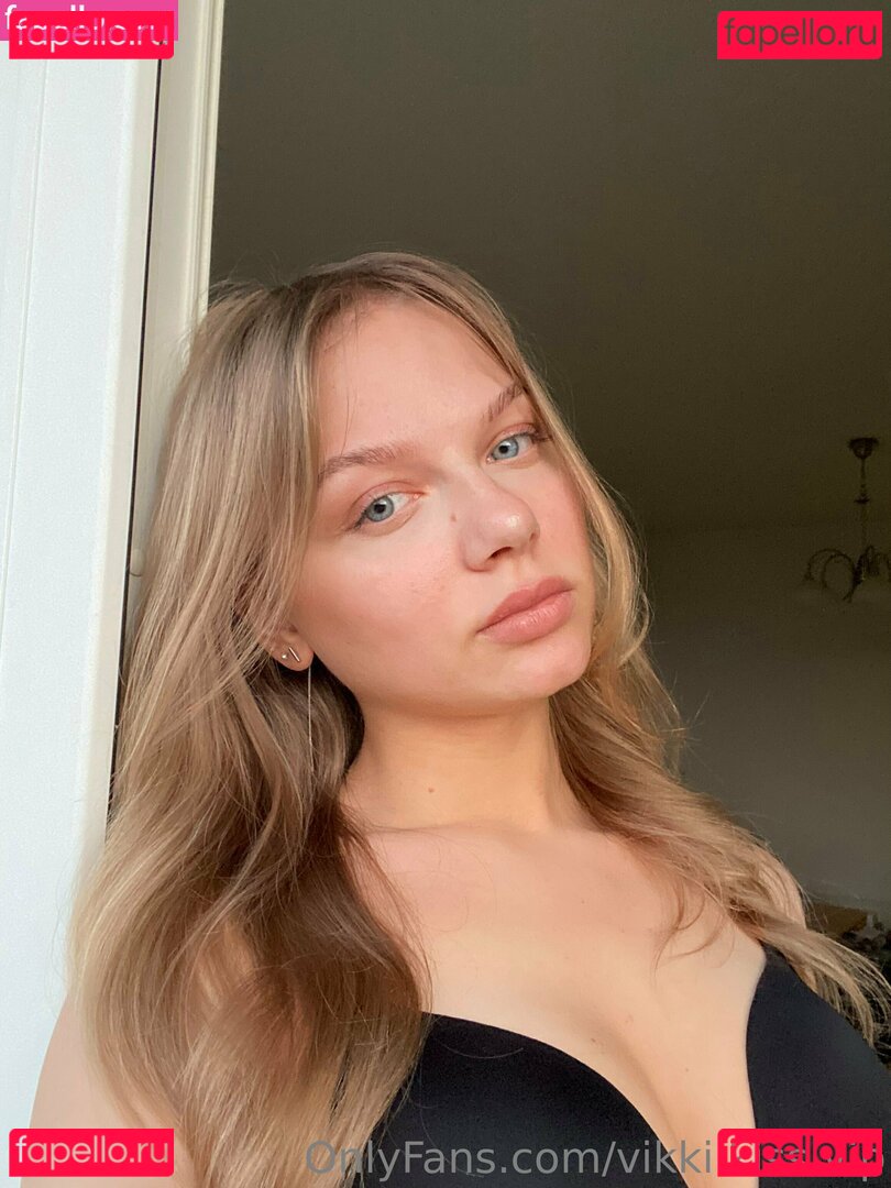 vikki.kiss.vip Nude Onlyfans Photo 25
