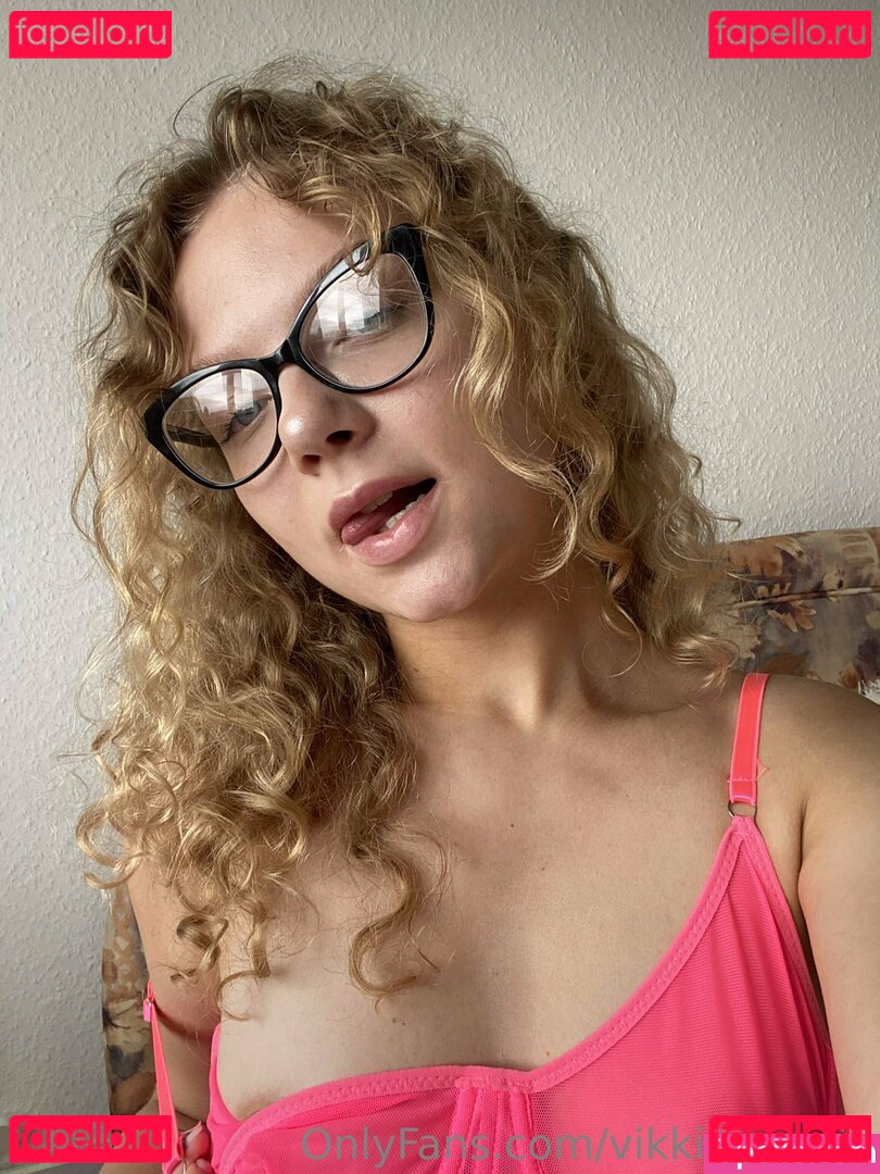 vikki.kiss.vip Nude Onlyfans Photo 9