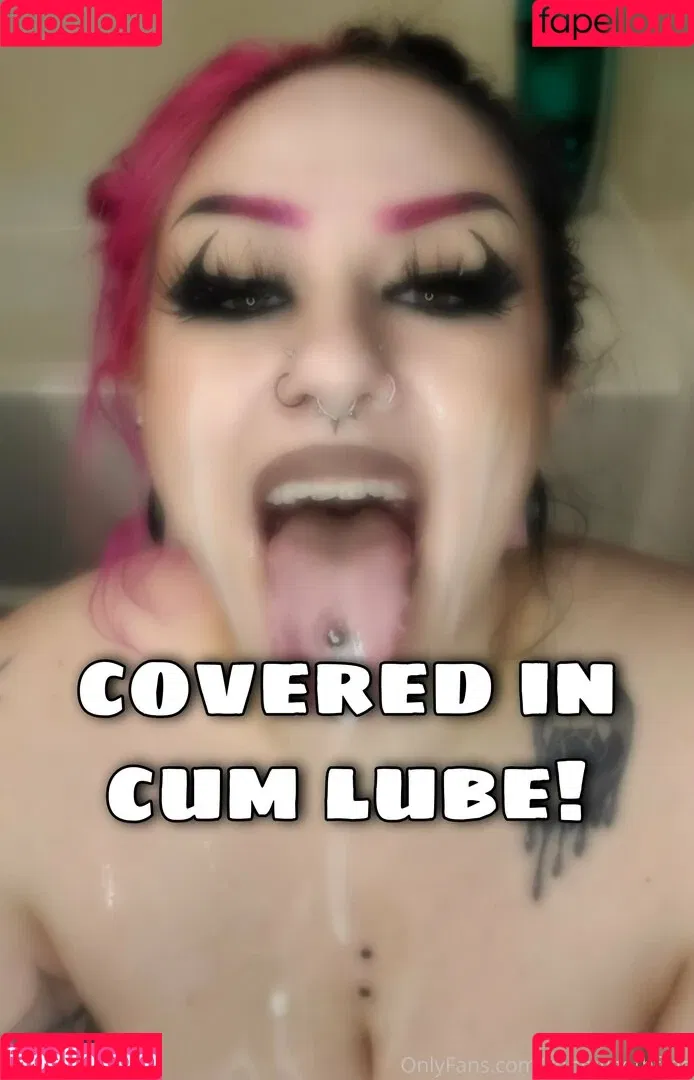 xohmygothfree Onlyfans Photo Gallery 