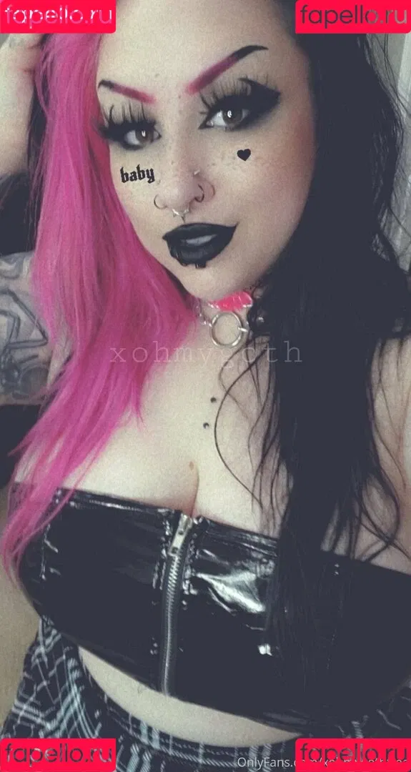 xohmygothfree Onlyfans Photo Gallery 