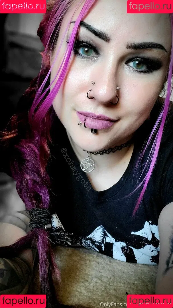 xohmygothfree Onlyfans Photo Gallery 
