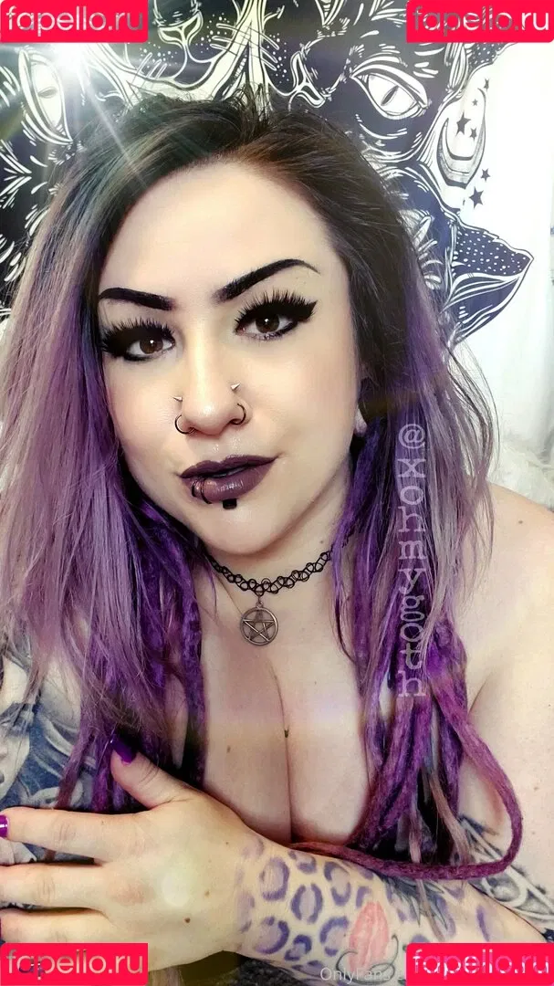 xohmygothfree Onlyfans Photo Gallery 