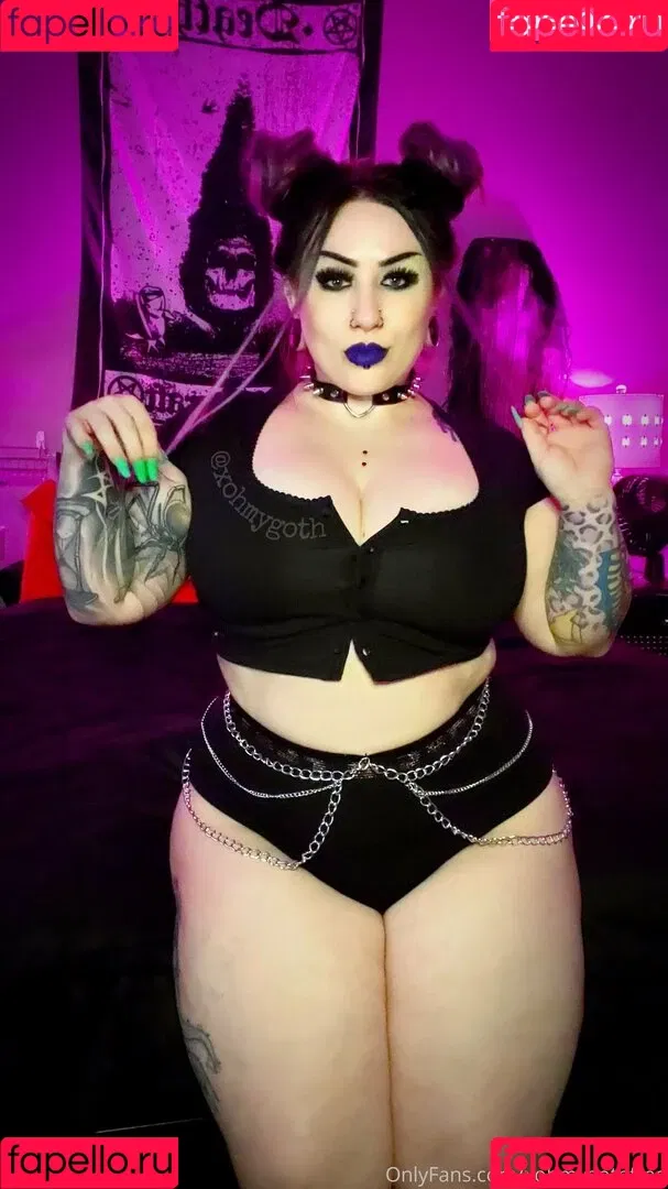 xohmygothfree Onlyfans Photo Gallery 