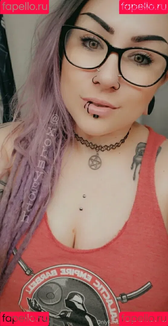xohmygothfree Onlyfans Photo Gallery 