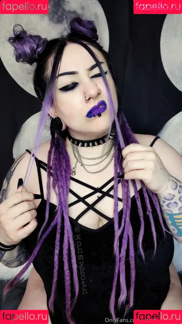 xohmygothfree Onlyfans Photo Gallery 