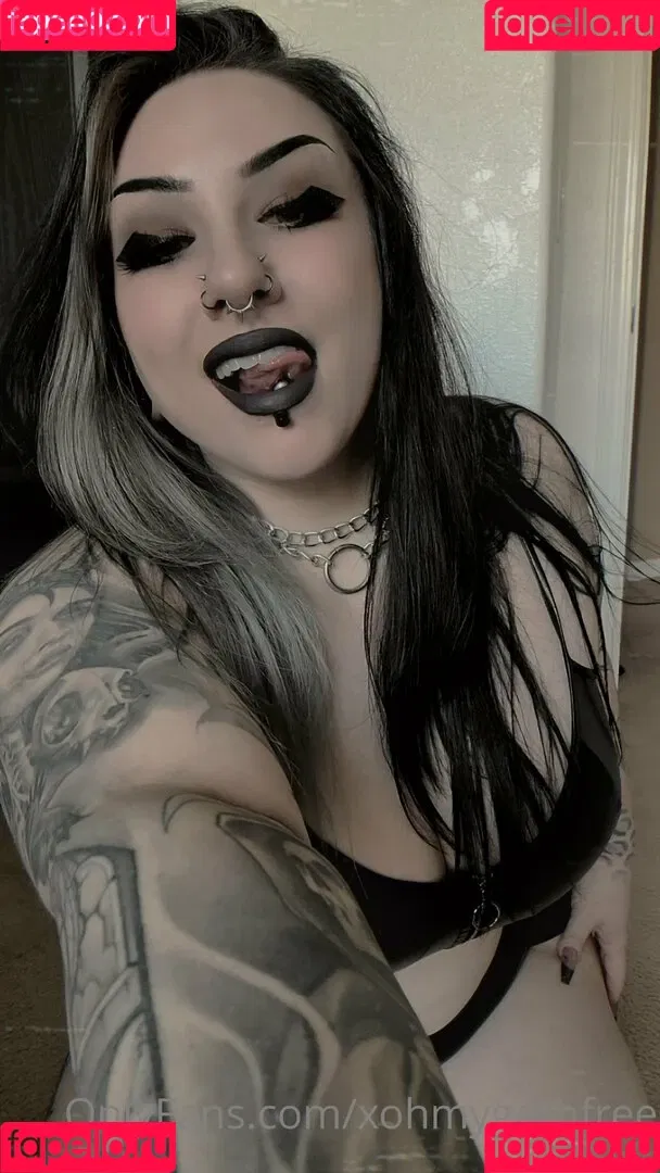 xohmygothfree Onlyfans Photo Gallery 