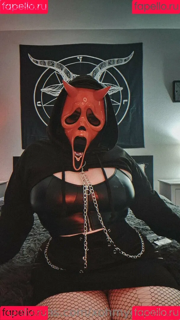 xohmygothfree Onlyfans Photo Gallery 