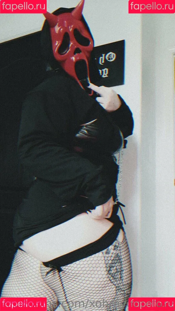 xohmygothfree Onlyfans Photo Gallery 