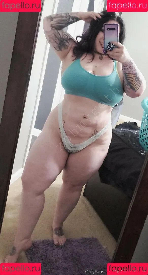 xohmygothfree Onlyfans Photo Gallery 