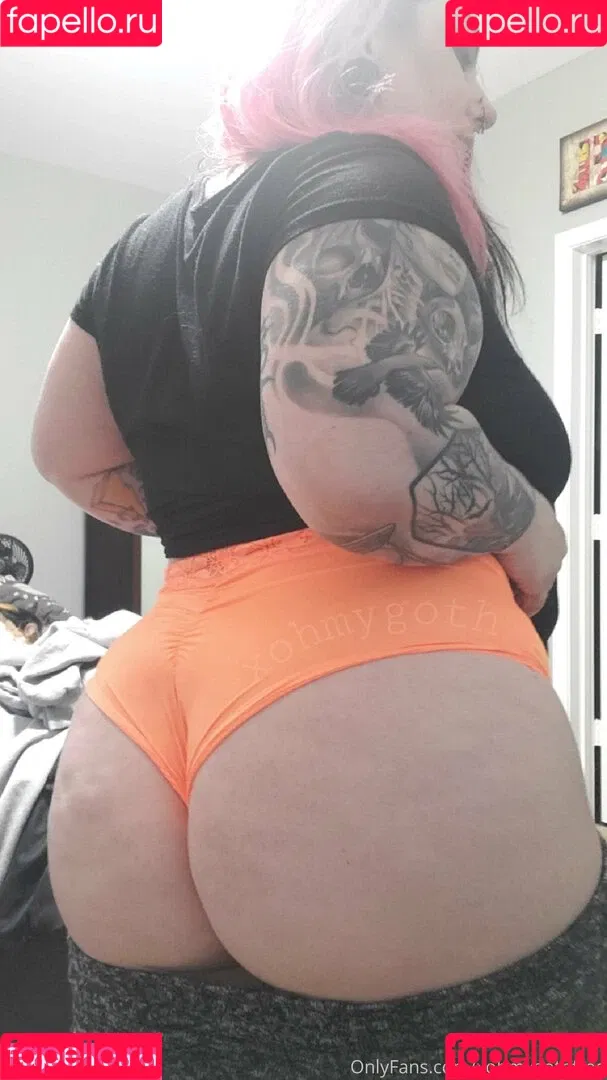 xohmygothfree Onlyfans Photo Gallery 