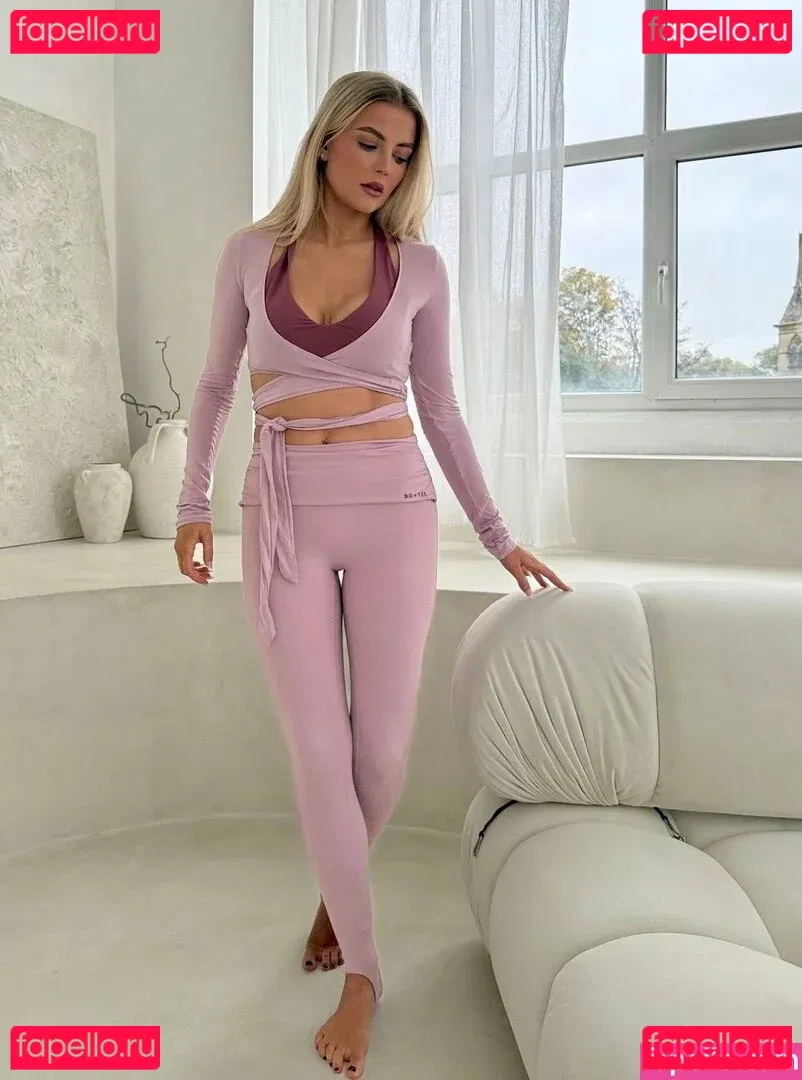 Lucy Fallon Onlyfans Photo Gallery 
