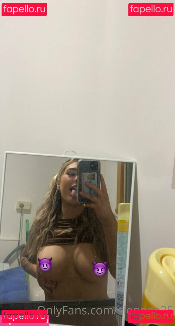 Sienna Romari Nude Onlyfans Photo 42