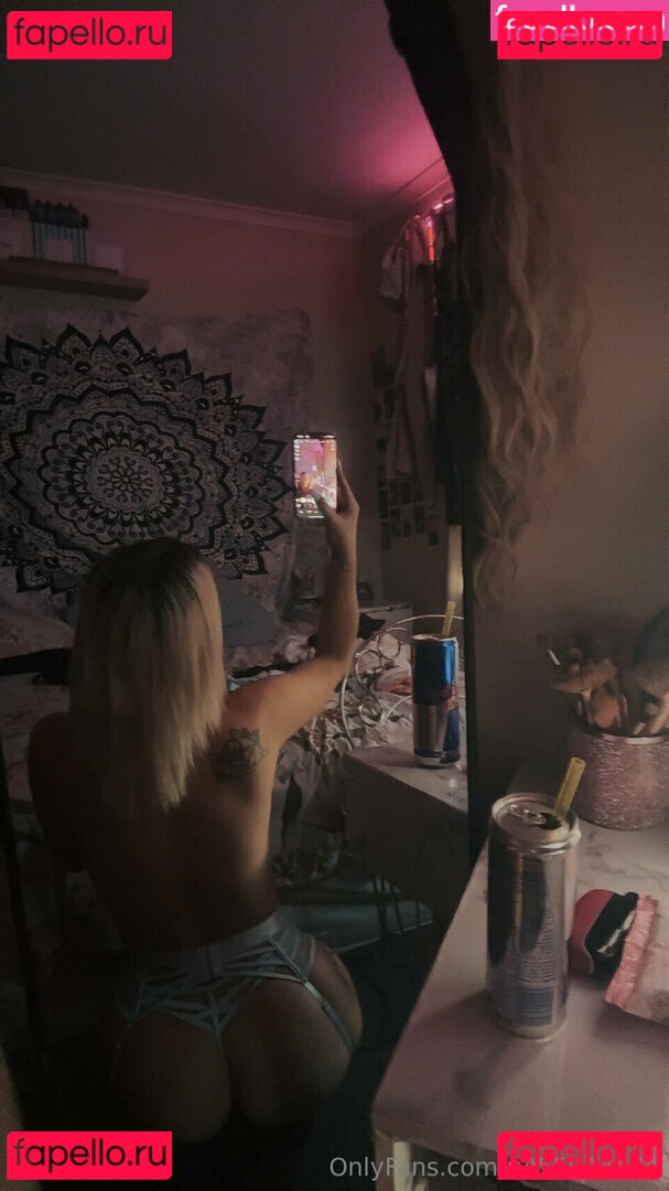 Phoebe Fazackerley Nude Onlyfans Photo 7