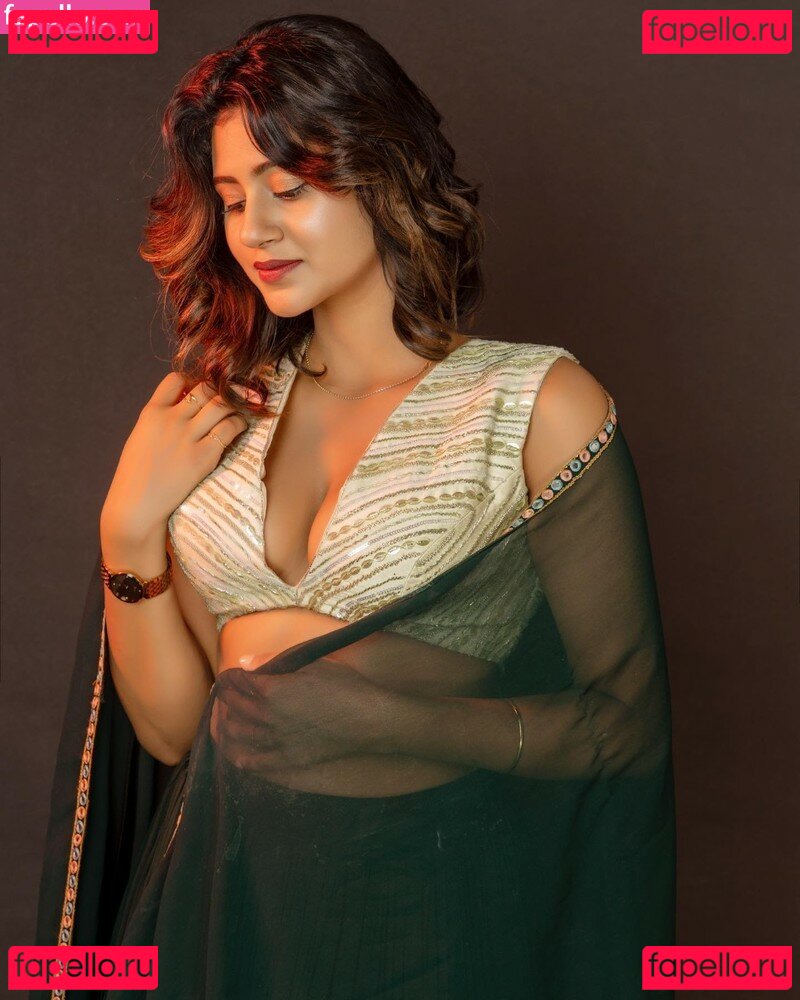 Anjali Arora Nude Onlyfans Photo 7