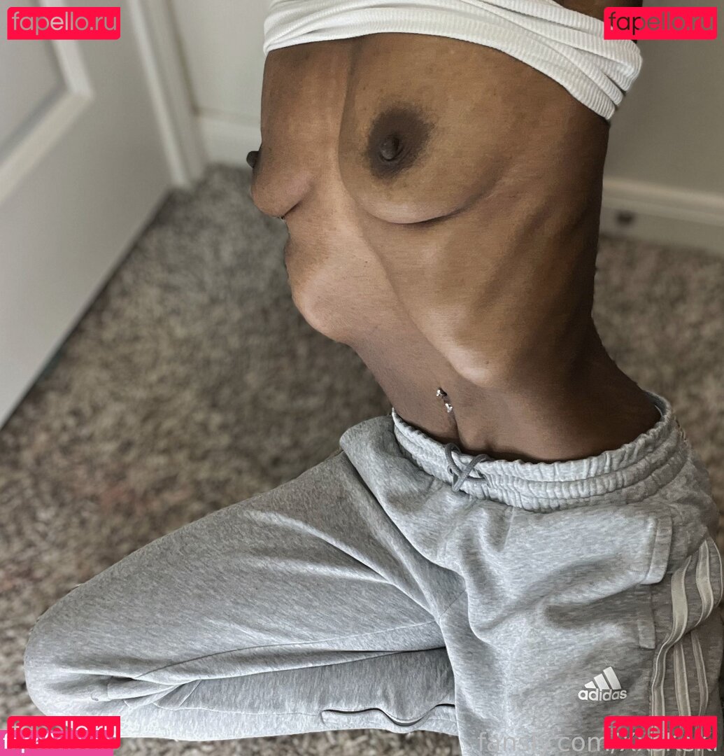XxsKeKi Nude Onlyfans Photo 26